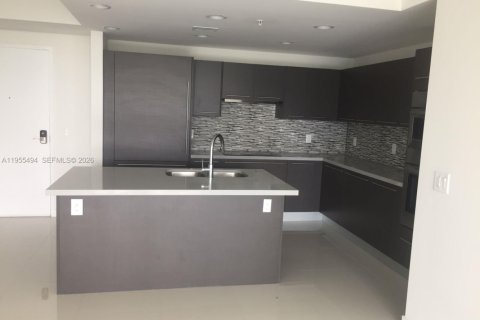 Condominio en alquiler en Doral, Florida, 2 dormitorios, 115.57 m2 № 2010261 - foto 6