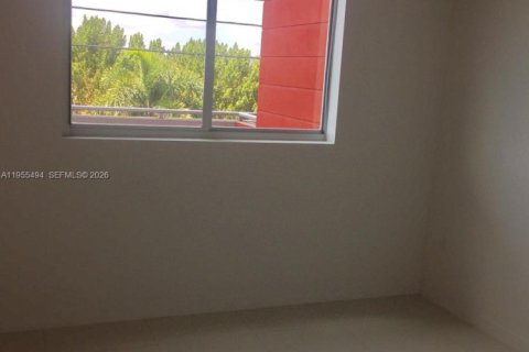 Condominio en alquiler en Doral, Florida, 2 dormitorios, 115.57 m2 № 2010261 - foto 7