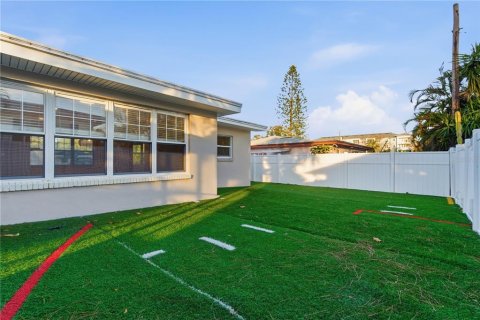 Villa ou maison à louer à Belleair, Floride: 3 chambres, 170.29 m2 № 2148864 - photo 30