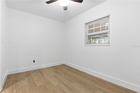 Villa ou maison à louer à Belleair, Floride: 3 chambres, 170.29 m2 № 2148864 - photo 23