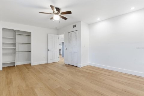 Villa ou maison à louer à Belleair, Floride: 3 chambres, 170.29 m2 № 2148864 - photo 21