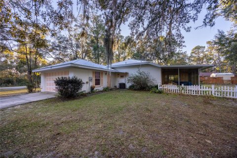 House in Chiefland, Florida 3 bedrooms, 136.75 sq.m. № 1508569 - photo 16