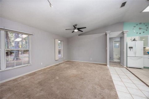 House in Chiefland, Florida 3 bedrooms, 136.75 sq.m. № 1508569 - photo 5