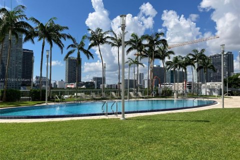 Condo in Miami, Florida, 2 bedrooms  № 1864292 - photo 30