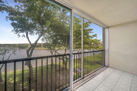Condominio en venta en Pembroke Pines, Florida, 1 dormitorio, 95.97 m2 № 2185218 - foto 30