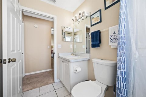 House in Palmetto, Florida 3 bedrooms, 124.77 sq.m. № 2208199 - photo 24