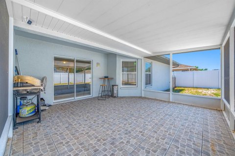 House in Palmetto, Florida 3 bedrooms, 124.77 sq.m. № 2208199 - photo 30