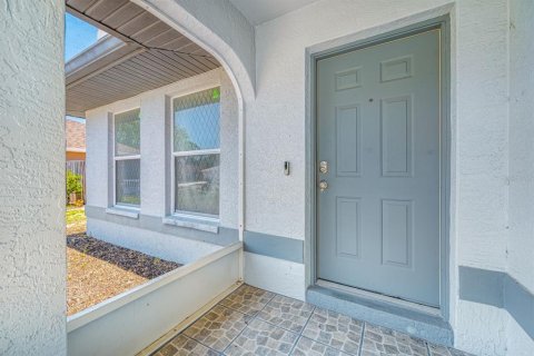 House in Palmetto, Florida 3 bedrooms, 124.77 sq.m. № 2208199 - photo 4