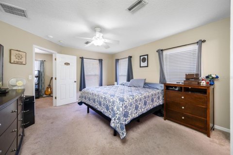 House in Palmetto, Florida 3 bedrooms, 124.77 sq.m. № 2208199 - photo 11