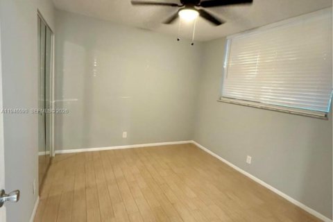 Condo in Davie, Florida, 2 bedrooms  № 2002821 - photo 7