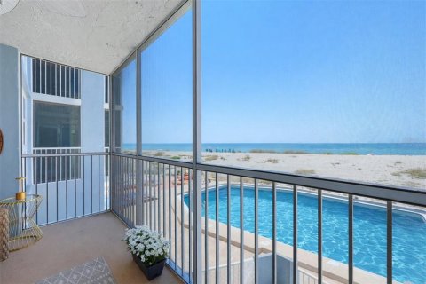 Condo in Venice, Florida, 2 bedrooms № 2229339 - photo 26