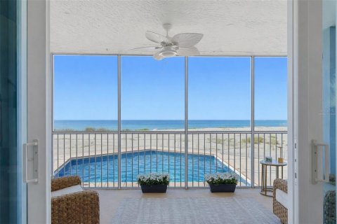 Condo in Venice, Florida, 2 bedrooms № 2229339 - photo 25