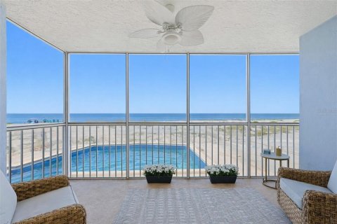 Condo in Venice, Florida, 2 bedrooms № 2229339 - photo 27