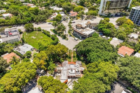 House in Miami, Florida 3 bedrooms, 481.23 sq.m. № 2080015 - photo 6