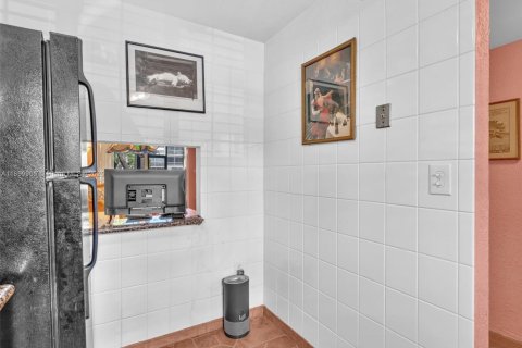 Купить кондоминиум в Санрайз, Флорида 2 спальни, 78.97м2, № 1957562 - фото 3