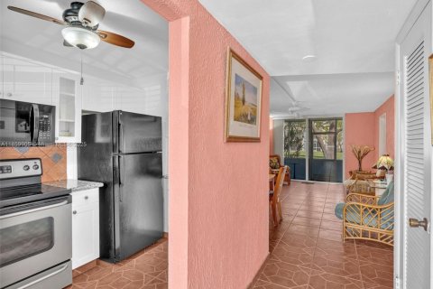 Купить кондоминиум в Санрайз, Флорида 2 спальни, 78.97м2, № 1957562 - фото 6