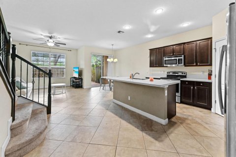 Touwnhouse à vendre à West Palm Beach, Floride: 3 chambres, 155.43 m2 № 2192504 - photo 4