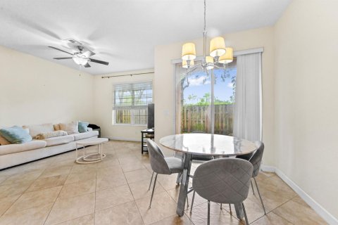 Touwnhouse à vendre à West Palm Beach, Floride: 3 chambres, 155.43 m2 № 2192504 - photo 7