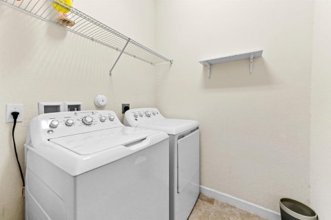 Touwnhouse à vendre à West Palm Beach, Floride: 3 chambres, 155.43 m2 № 2192504 - photo 25