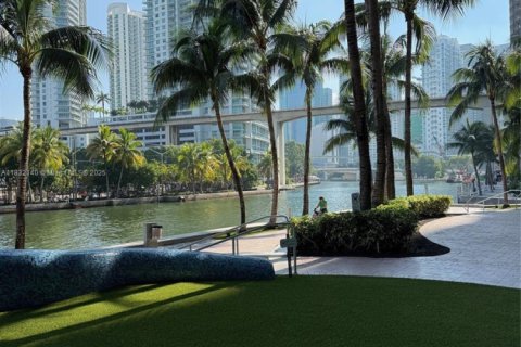 Condominio en venta en Miami, Florida, 1 dormitorio, 78.78 m2 № 1817613 - foto 19