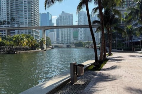 Condo in Miami, Florida, 1 bedroom  № 1817613 - photo 22