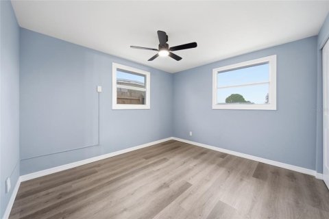 Villa ou maison à vendre à Largo, Floride: 2 chambres, 59.83 m2 № 2408230 - photo 16