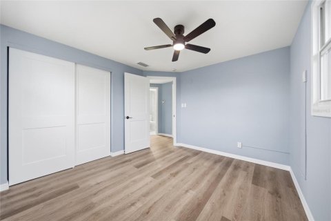 Villa ou maison à vendre à Largo, Floride: 2 chambres, 59.83 m2 № 2408230 - photo 18