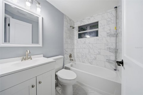 Villa ou maison à vendre à Largo, Floride: 2 chambres, 59.83 m2 № 2408230 - photo 10