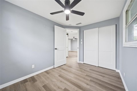 Villa ou maison à vendre à Largo, Floride: 2 chambres, 59.83 m2 № 2408230 - photo 15