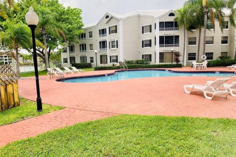 Copropriété à louer à Oakland Park, Floride: 1 chambre, 80.08 m2 № 2028000 - photo 22