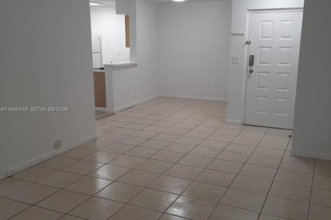 Copropriété à louer à Oakland Park, Floride: 1 chambre, 80.08 m2 № 2028000 - photo 14
