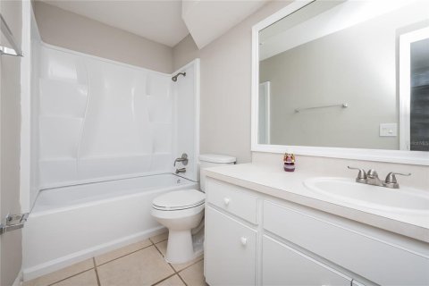 House in Lakeland, Florida 3 bedrooms, 150.5 sq.m. № 1905116 - photo 9