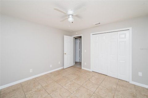 House in Lakeland, Florida 3 bedrooms, 150.5 sq.m. № 1905116 - photo 11
