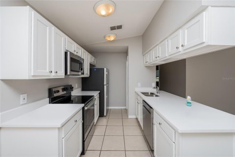 House in Lakeland, Florida 3 bedrooms, 150.5 sq.m. № 1905116 - photo 5