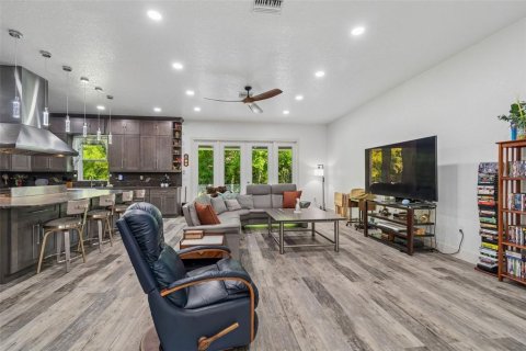 House in Bushnell, Florida 2 bedrooms, 225.57 sq.m. № 2211487 - photo 19