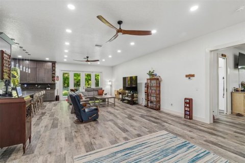 House in Bushnell, Florida 2 bedrooms, 225.57 sq.m. № 2211487 - photo 18