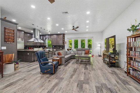 House in Bushnell, Florida 2 bedrooms, 225.57 sq.m. № 2211487 - photo 20