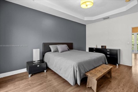 Touwnhouse à vendre à Miami, Floride: 3 chambres, 167.22 m2 № 1971675 - photo 25
