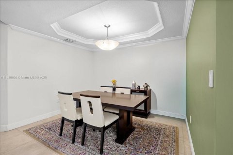 Touwnhouse à vendre à Miami, Floride: 3 chambres, 167.22 m2 № 1971675 - photo 9