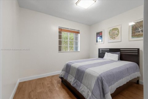 Touwnhouse à vendre à Miami, Floride: 3 chambres, 167.22 m2 № 1971675 - photo 23