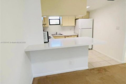Купить кондоминиум в Дорал, Флорида 1 спальня, 65.96м2, № 1867517 - фото 6
