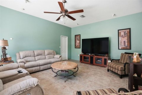Villa ou maison à vendre à Weeki Wachee, Floride: 4 chambres, 333.61 m2 № 2097088 - photo 30