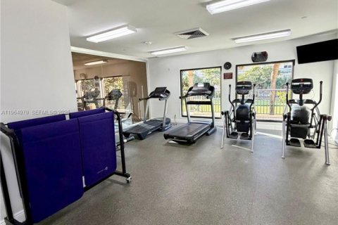 Condominio en alquiler en Hallandale Beach, Florida, 2 dormitorios, 181.62 m2 № 2026345 - foto 18