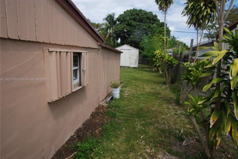 Casa en venta en North Miami Beach, Florida, 4 dormitorios, 118.54 m2 № 1309352 - foto 10