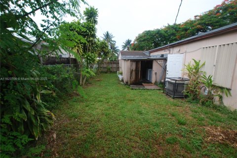 Casa en venta en North Miami Beach, Florida, 4 dormitorios, 118.54 m2 № 1309352 - foto 4