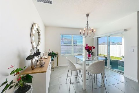 Villa ou maison à vendre à Zellwood, Floride: 3 chambres, 155.98 m2 № 2098172 - photo 5