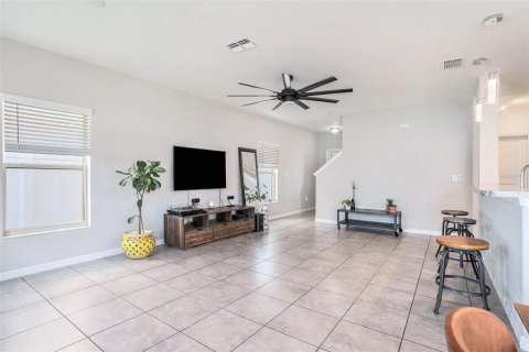 House in Tampa, Florida 4 bedrooms, 167.69 sq.m. № 1786783 - photo 6