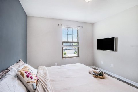 House in Tampa, Florida 4 bedrooms, 167.69 sq.m. № 1786783 - photo 17