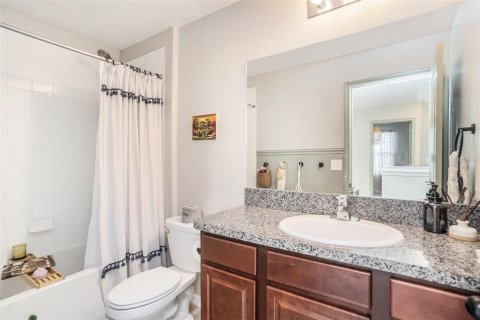 House in Tampa, Florida 4 bedrooms, 167.69 sq.m. № 1786783 - photo 20