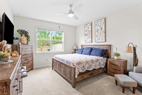 House in DeLand, Florida 4 bedrooms, 171.87 sq.m. № 2228042 - photo 16